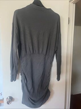 Anthropologie Gray Long-Sleeve V-Neck Ruched Knit Dress